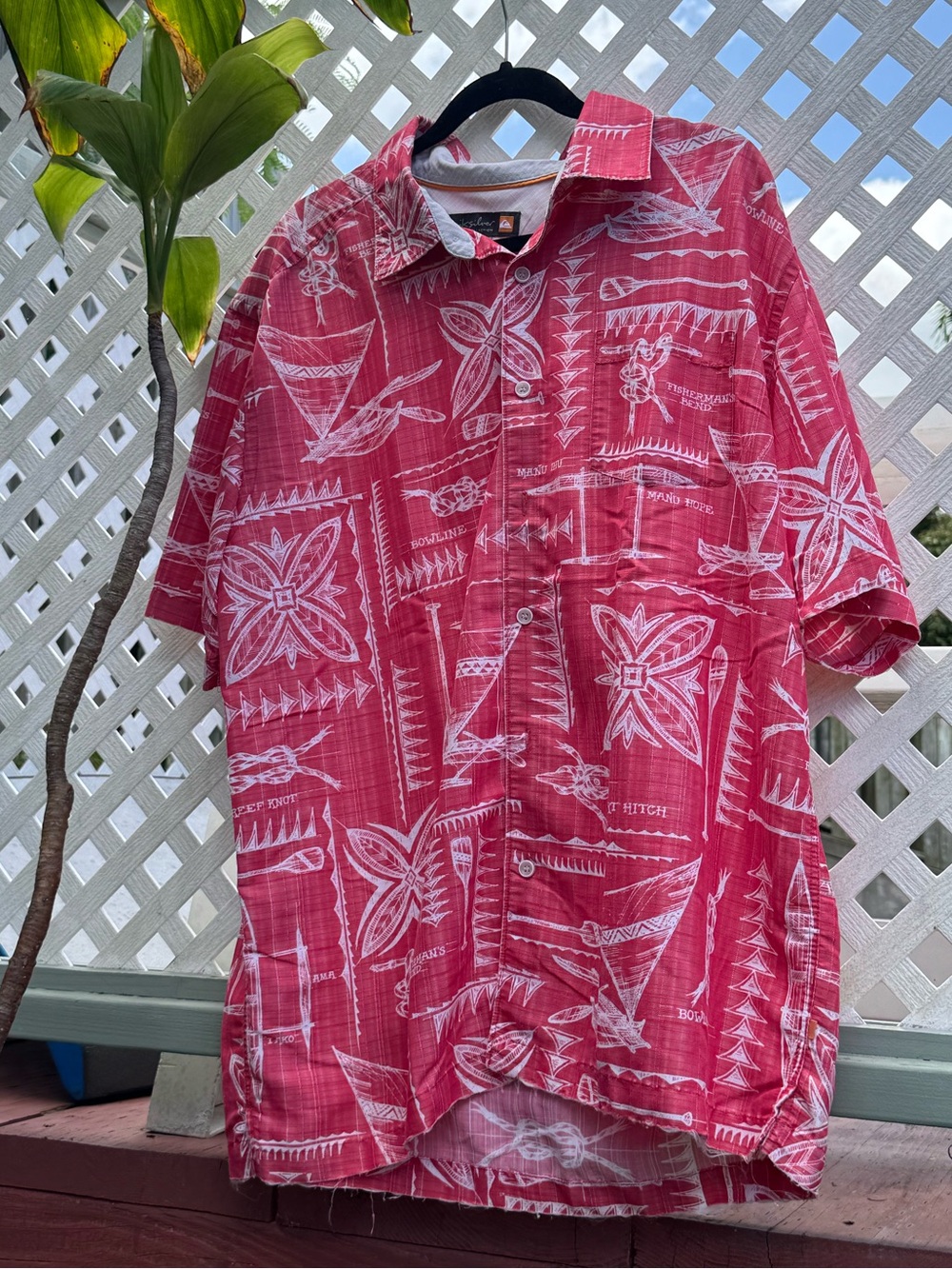 Quicksilver Men's Red Hawaiian Button-Up Shirt